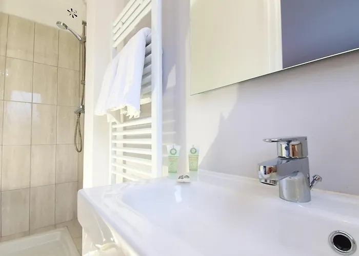 Appartement Tour Du Guet 1 *